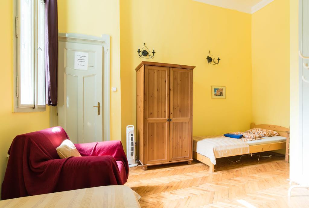Hostel Downtown Oasis Budapeszt Zewnętrze zdjęcie
