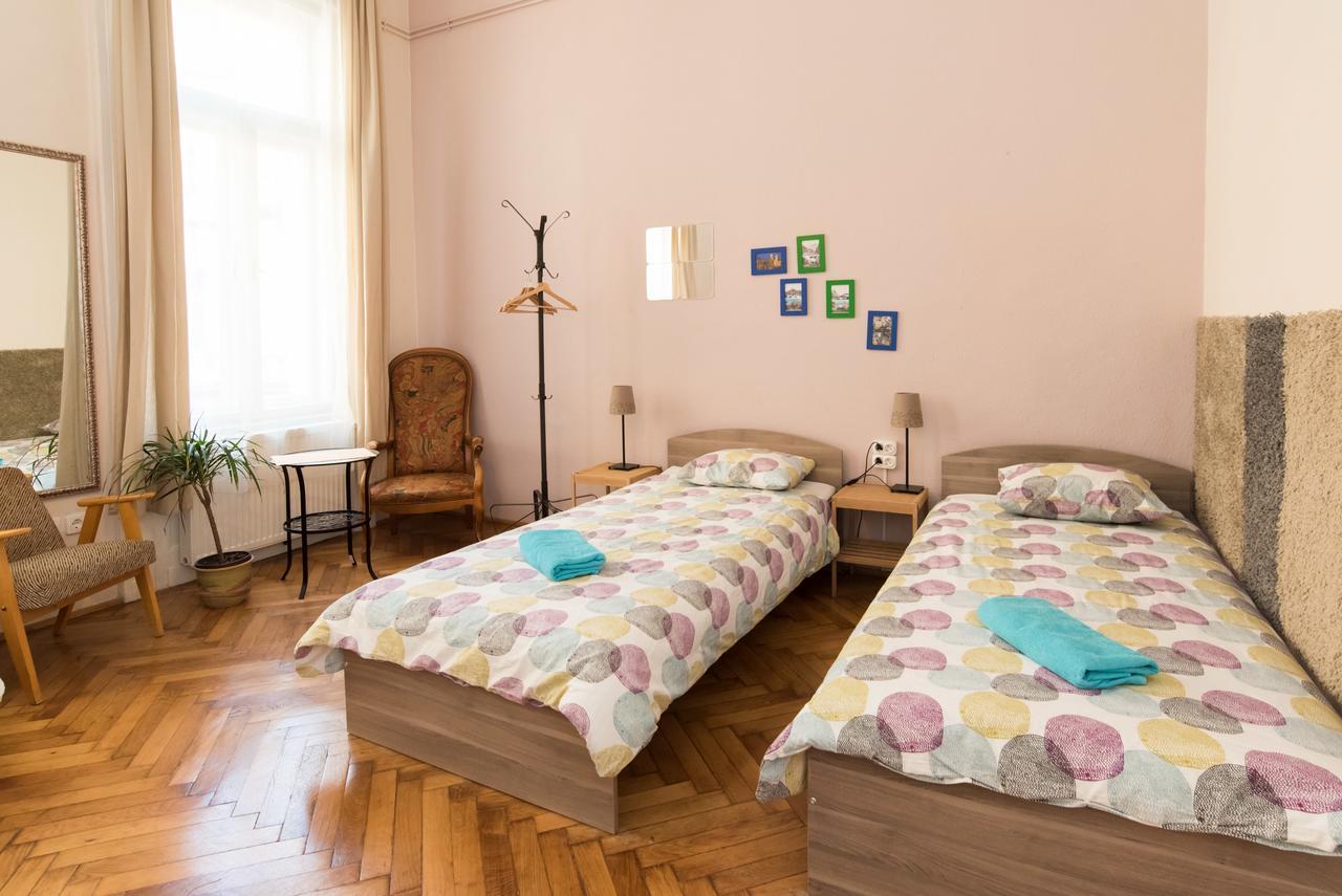 Hostel Downtown Oasis Budapeszt Zewnętrze zdjęcie